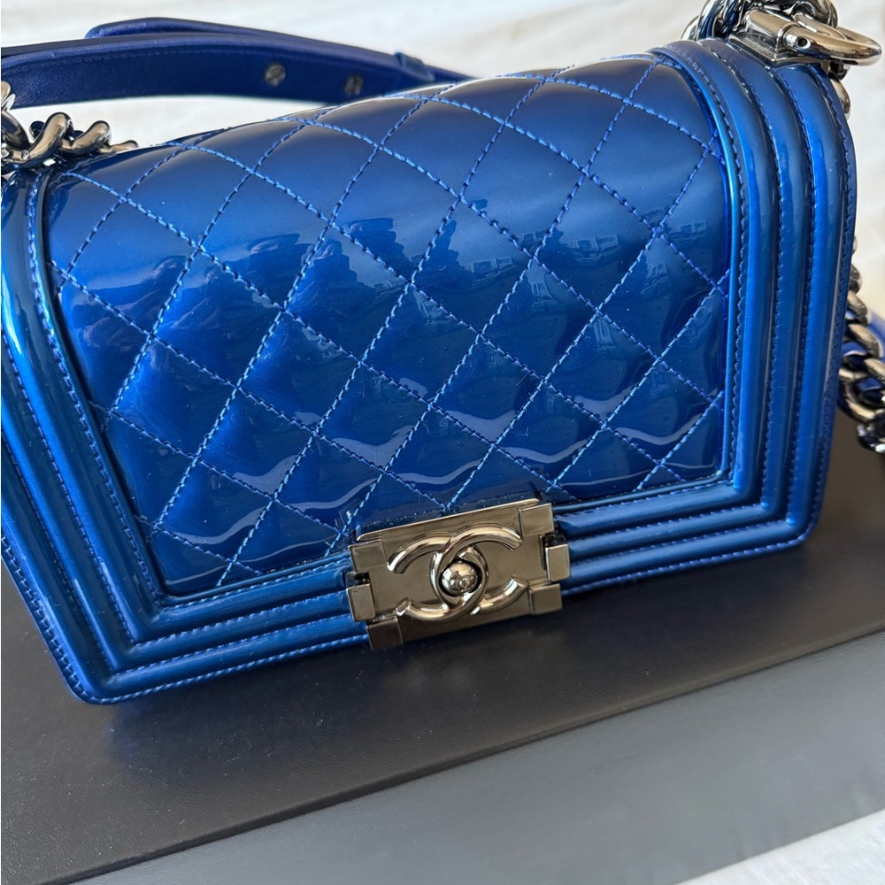 CHANEL Shiny Blue Quilted Shoulder Bag